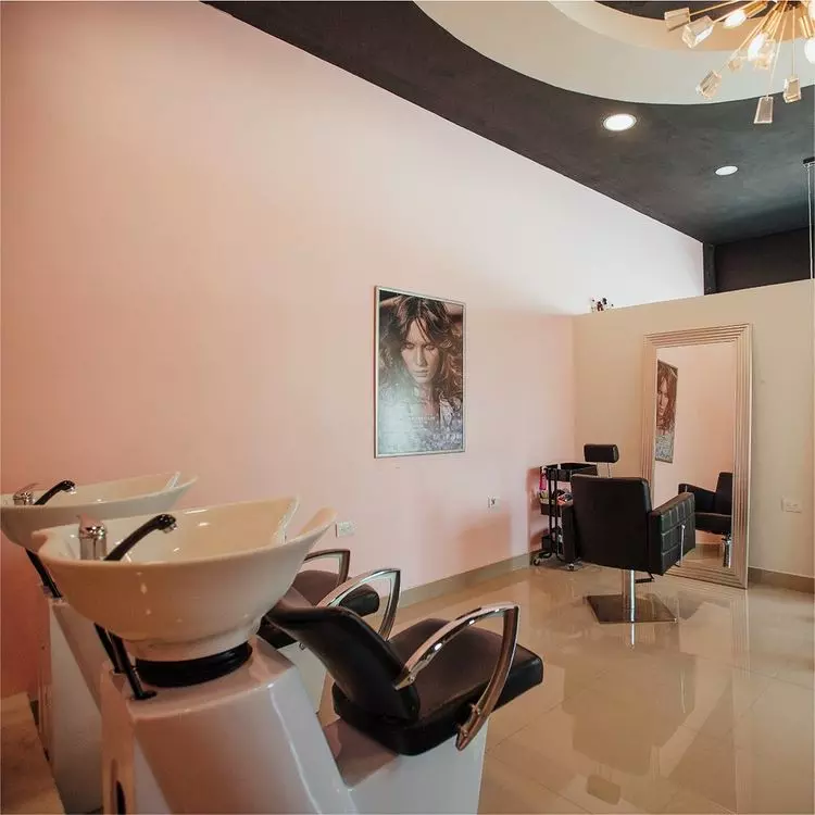 Instalaciones Orna Beauty Bar